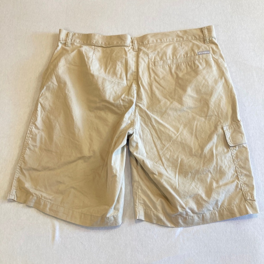 Columbia Mens Cargo Shorts 36 Khaki Tan Cotton Hiking Casual 10 Inseam - Picture 6 of 9
